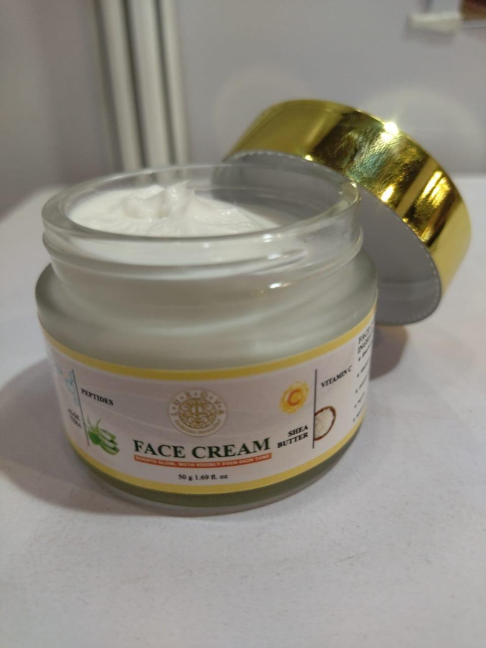 Luxova Face Cream with Peptides & Vitamin C